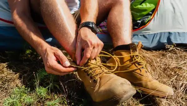 Guia de Manutenção: Como Limpar e Impermeabilizar Suas Botas Técnicas Corretamente